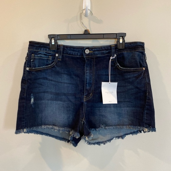 NWT Kancan Women's 2XL Ellie High Rise Dark Wash Cut Off Denim Shorts stretch - Picture 1 of 6